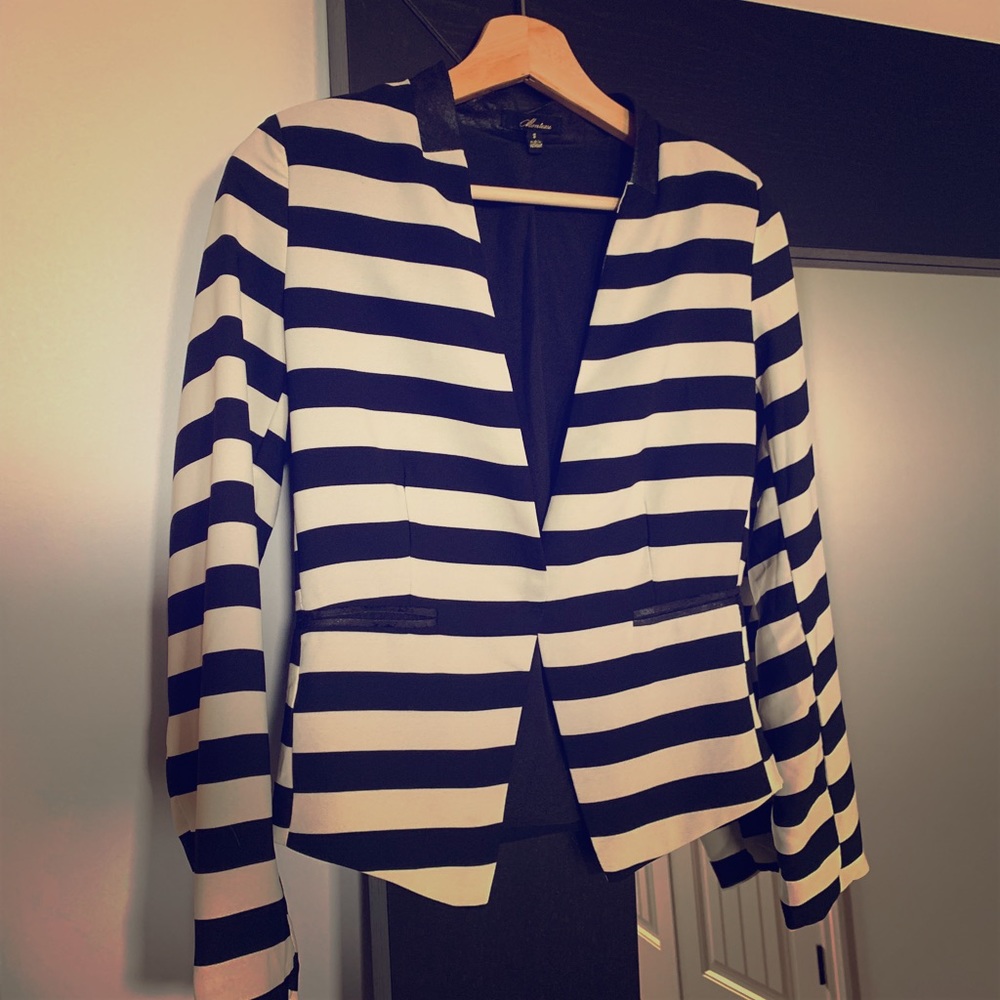 Lightweight Blazer